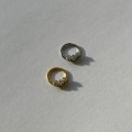 Clicker piercing κρικάκι μεντεσέ με τρεις zircon πέτρες από χειρουργικό ατσάλι σε χρυσό
