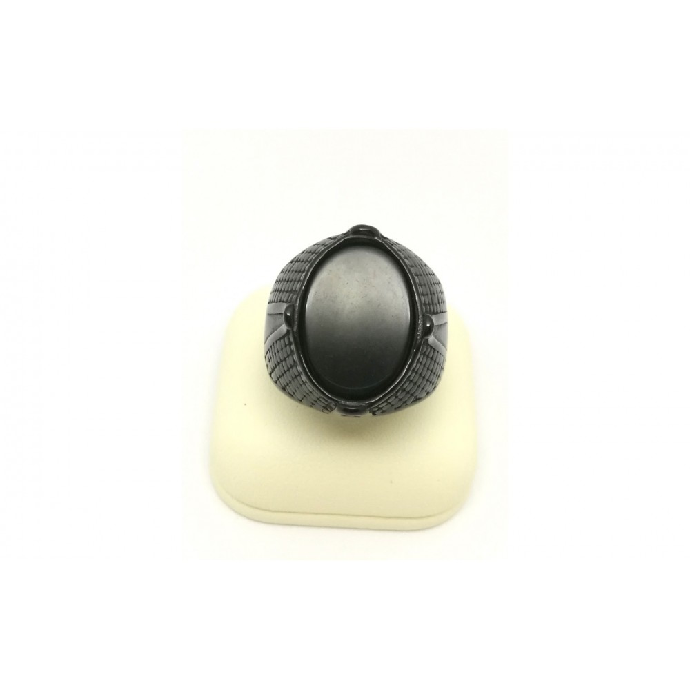 Δαχτυλίδι με σκαλίσματα και οβάλ μαύρη πέτρα σε μαύρο χρώμα από Ανοξείδωτο Ατσάλι