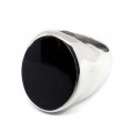 Δαχτυλίδι με μαύρο σμάλτο σε ασημί χρώμα από Ανοξείδωτο Ατσάλι