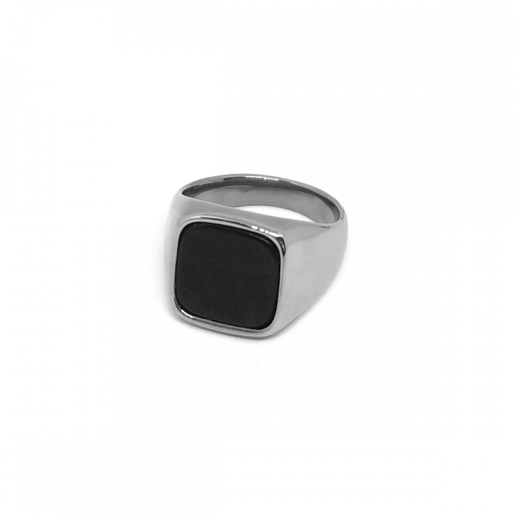 Δαχτυλίδι ορθογώνια μαύρη πέτρα σε ασημί χρώμα