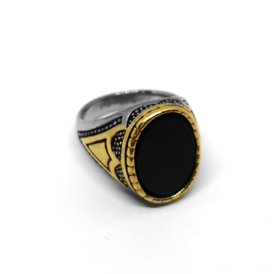 Δαχτυλίδι με σκαλίσματα και κόκκινη πέτρα σε χρυσό και ασημί χρώμα από Ανοξείδωτο Ατσάλι